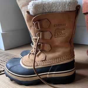Size 7 WATERPROOF Sorel Caribou Winter Boots - Women's SNOW BOOTS - LIKE NEW
